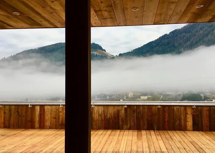 Luna フラッハウ